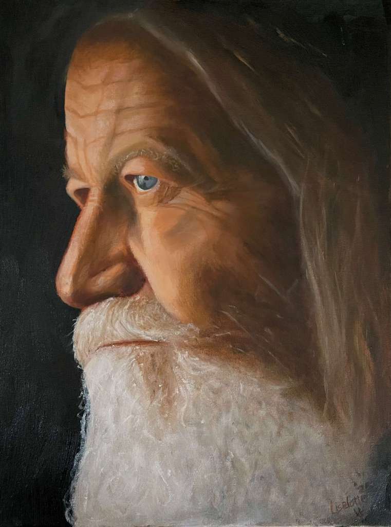 Olieverfportret van oudere man met lange witte baard in profiel, geschilderd door cursist Liselotte L. tegen donkere achtergrond